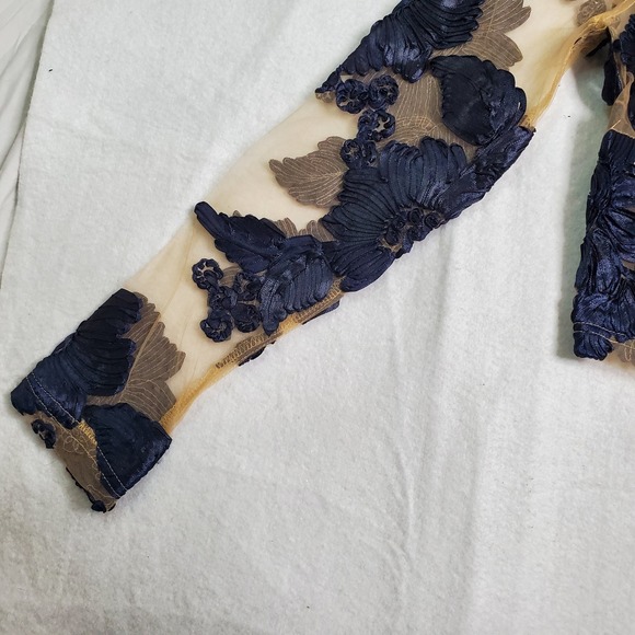 Akira Chicago Women Mesh Top Navy Blue Floral Applique Sheer Long Sleeve M - Picture 3 of 10